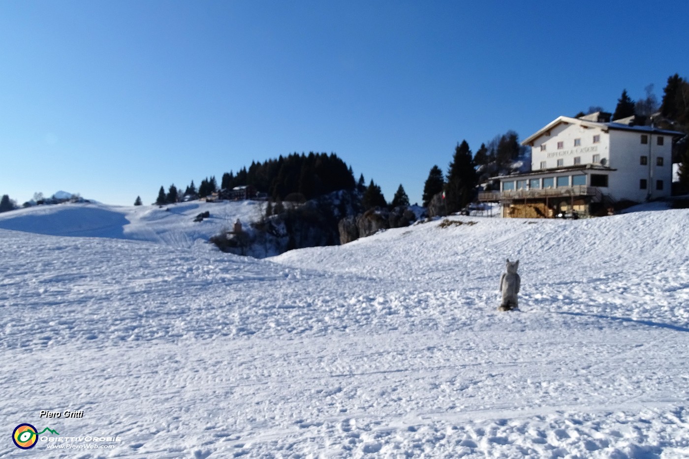 89 Rifugio Casari.JPG